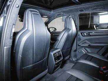 Porsche Cayenne III GTS — photo 24