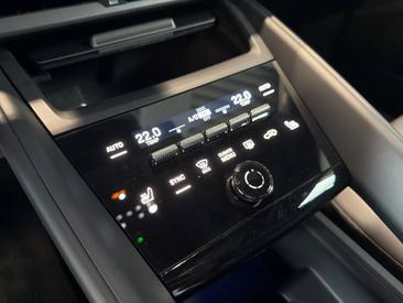 Porsche Macan Electrique 4 — photo 29