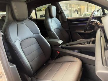 Porsche Macan Electrique 4 — photo 34