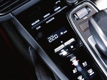Porsche Cayenne III GTS — photo 40