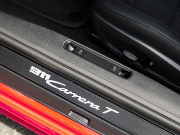 Porsche 992 II Carrera T — photo 7