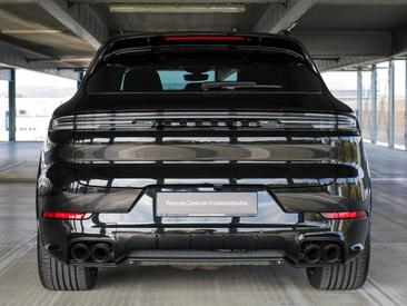 Porsche Cayenne III GTS — photo 9