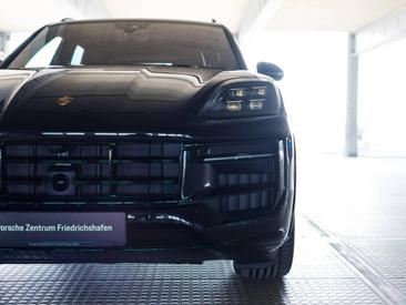 Porsche Cayenne III GTS — photo 12