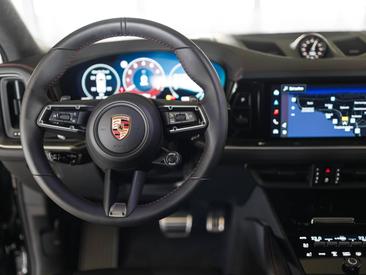 Porsche Cayenne III GTS — photo 16