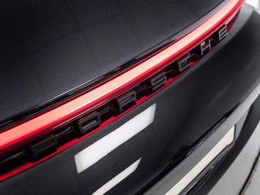 Porsche 992 I GT3 Mit Touring-Paket — photo 36