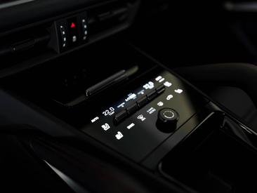 Porsche Cayenne III GTS — photo 28
