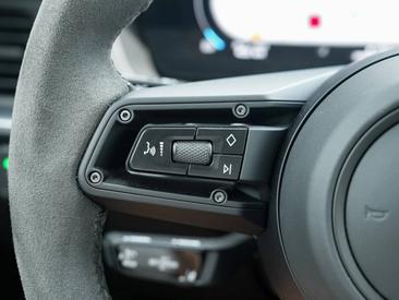 Porsche 992 II Carrera T — photo 35
