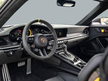 Porsche 992 I GT3 RS — photo 17