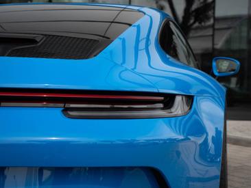Porsche 992 I GT3 Mit Touring-Paket — photo 8