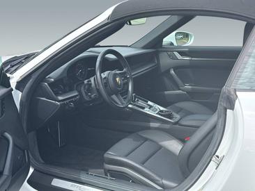 Porsche 992 I Carrera Cabriolet — photo 15