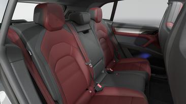 Porsche Cayenne E4 Electric — photo 13