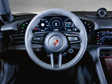 Porsche Taycan 4S Cross Turismo — photo 16
