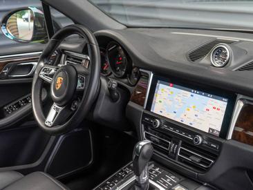 Porsche Macan GTS — photo 20