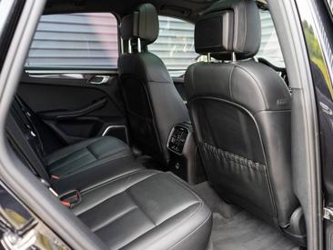 Porsche Macan GTS — photo 29