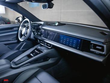 Porsche Macan Electrique — photo 17