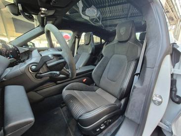 Porsche Taycan ph2 Black Edition — photo 15