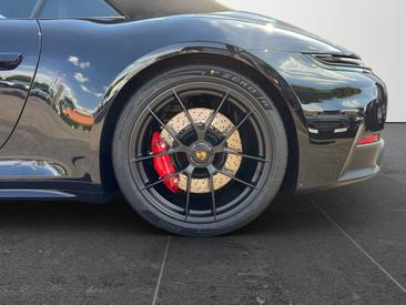 Porsche 992 II Carrera 4 GTS Cabriolet — photo 25