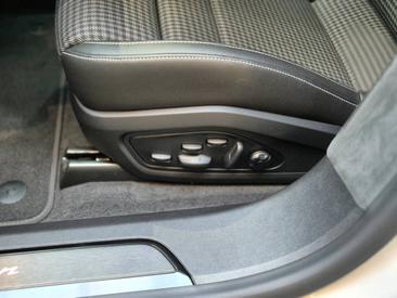 Porsche Taycan ph2 Black Edition — photo 18