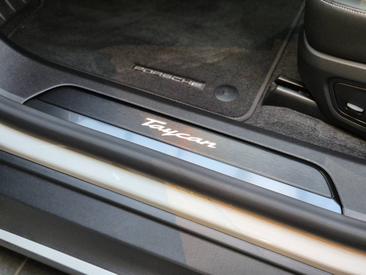Porsche Taycan ph2 Black Edition — photo 19