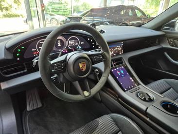 Porsche Taycan ph2 Black Edition — photo 20