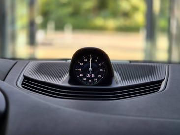 Porsche Taycan ph2 Black Edition — photo 25