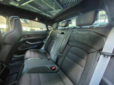 Porsche Taycan ph2 Black Edition — photo 31