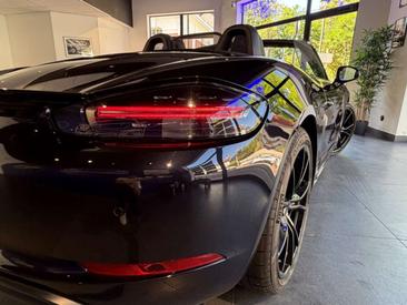 Porsche 718 Boxster Base — photo 23