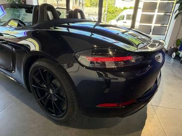 Porsche 718 Boxster Base — photo 25