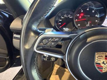 Porsche 718 Boxster Base — photo 33