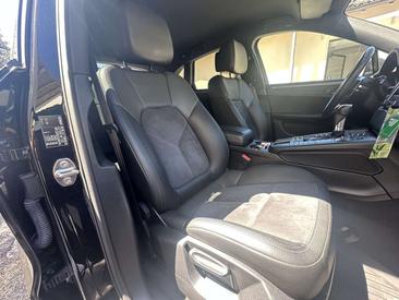 Porsche Macan Electrique — photo 12