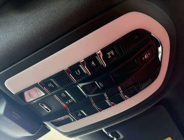 Porsche Macan GTS — photo 14