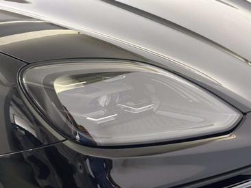 Porsche Cayenne III — photo 3