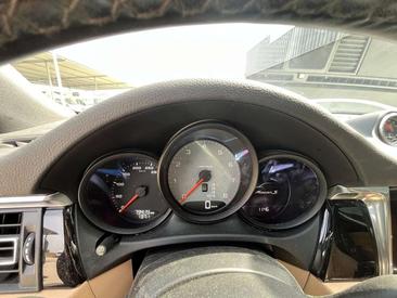 Porsche Macan Electrique S — photo 20