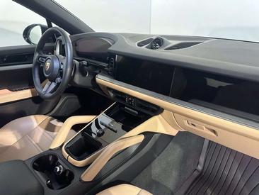 Porsche Cayenne III — photo 9