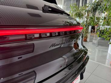 Porsche Macan GTS — photo 48