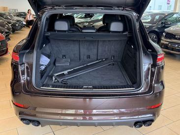 Porsche Cayenne III — photo 6