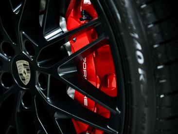Porsche Macan Electrique Turbo — photo 7