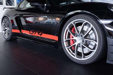 Porsche 718 GT4 — photo 8