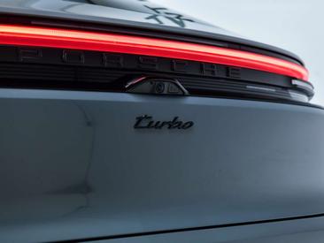 Porsche Macan Electrique Turbo — photo 15