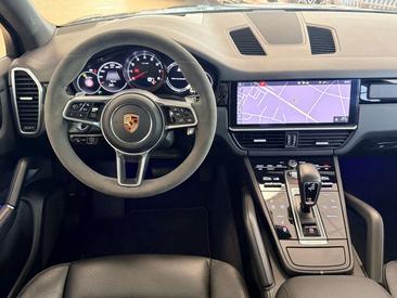 Porsche Cayenne III — photo 13