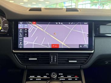 Porsche Cayenne III — photo 14