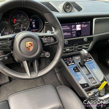 Porsche Macan GTS — photo 15
