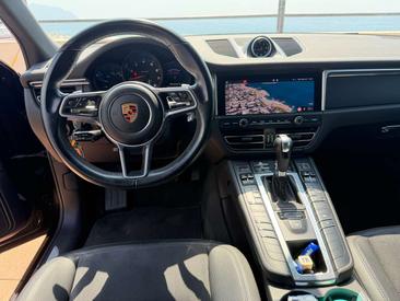 Porsche Macan Electrique Base — photo 7