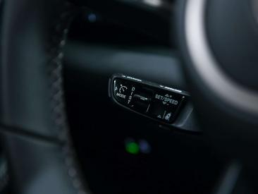 Porsche Macan Electrique Turbo — photo 36