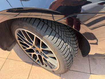 Porsche Macan Electrique Base — photo 17