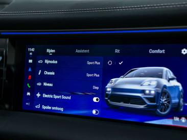 Porsche Macan Electrique Turbo — photo 40