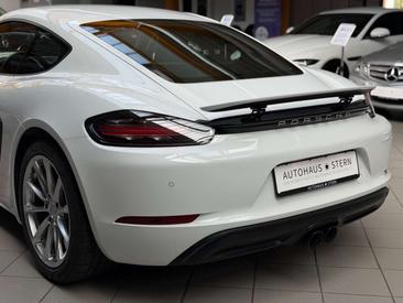Porsche 718 Cayman — photo 3