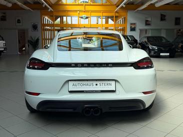 Porsche 718 Cayman — photo 8
