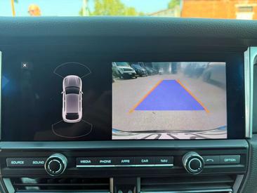 Porsche Macan Electrique Base — photo 9