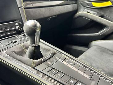 Porsche 718 Spyder — photo 10